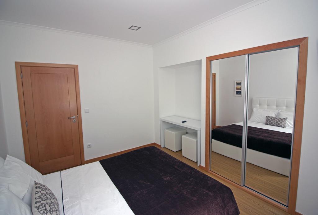 Geresiana Apartamentos Bagian luar foto