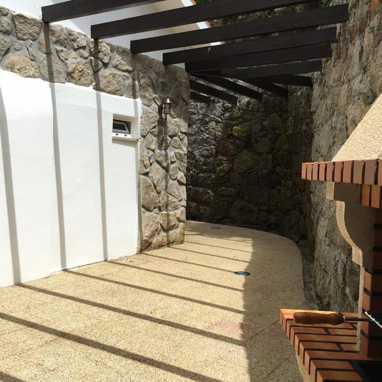Geresiana Apartamentos Bagian luar foto
